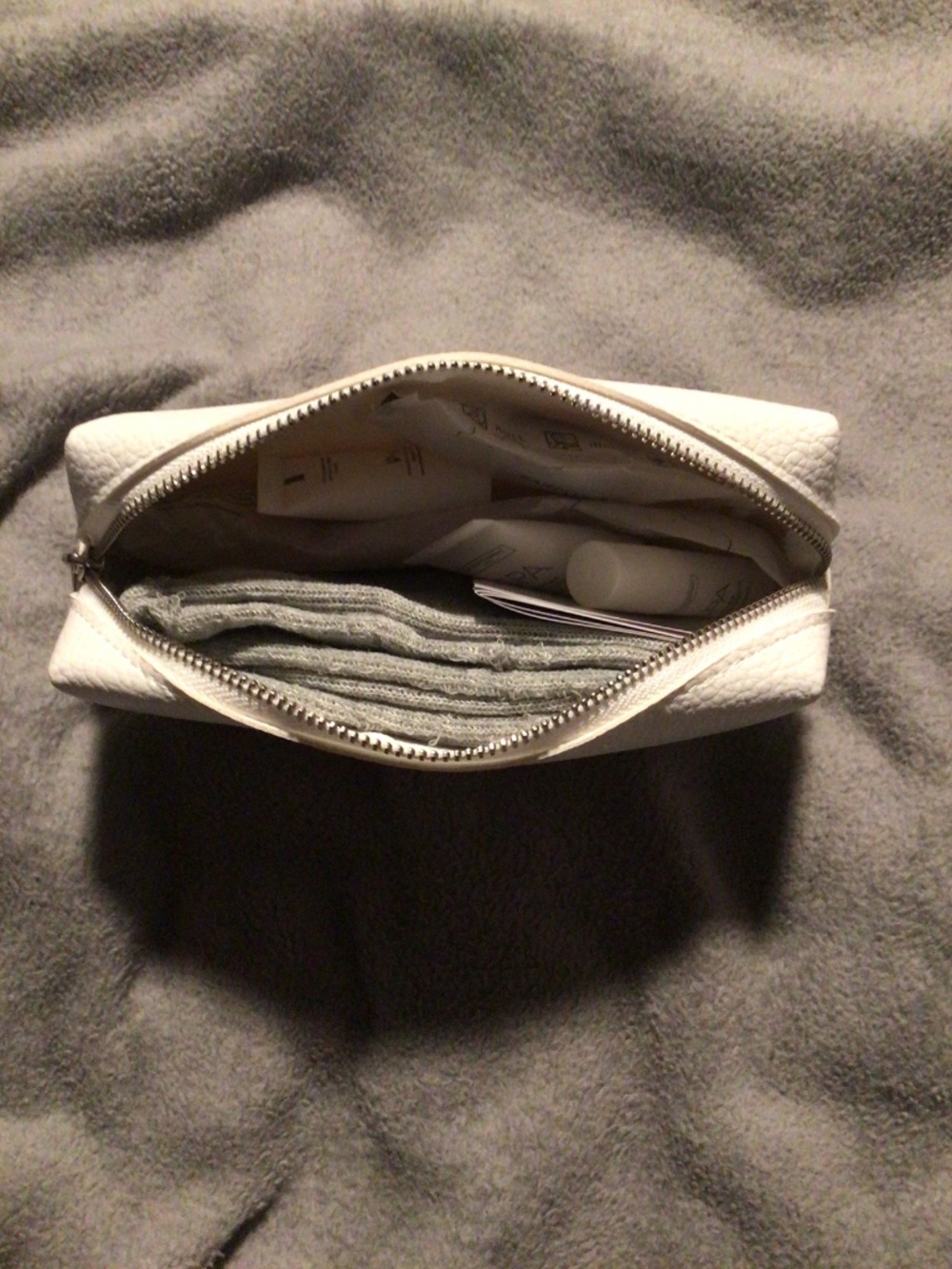 British Airways x The White Company Amenities Kit; white; brand new/never opened - Picture 10 of 11